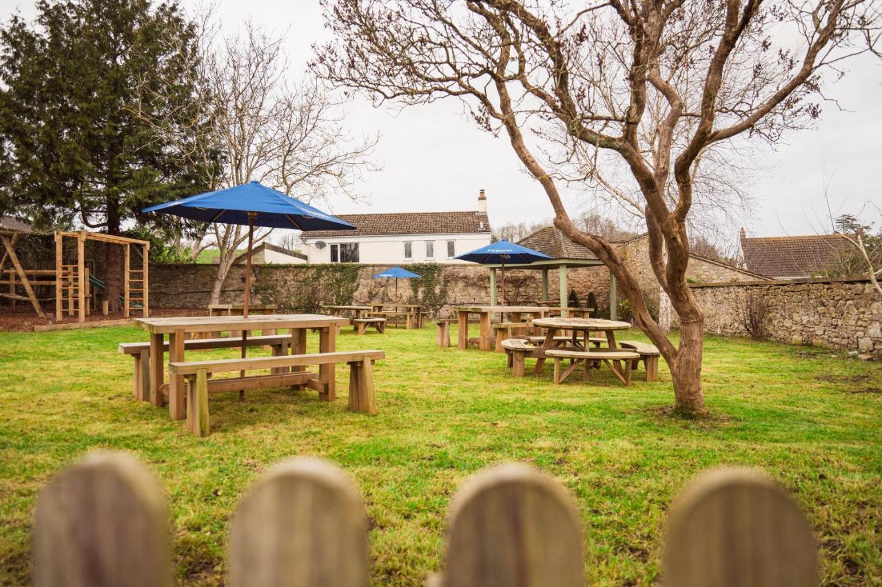 The George Inn Wedmore Экстерьер фото